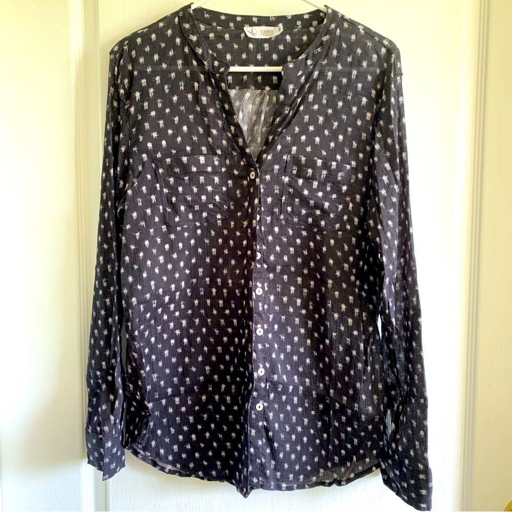 Carve Designs Black and White Top